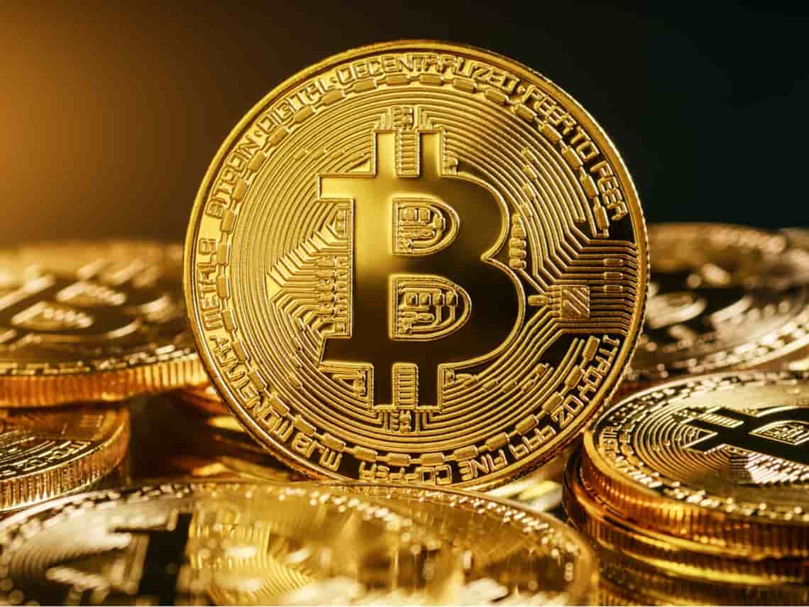 Rủi ro đầu tư kinh tế “ Bitcoin là mẹ đẻ của mọi bong bóng ”